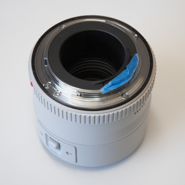 Canon EF 2x II, contact points covered